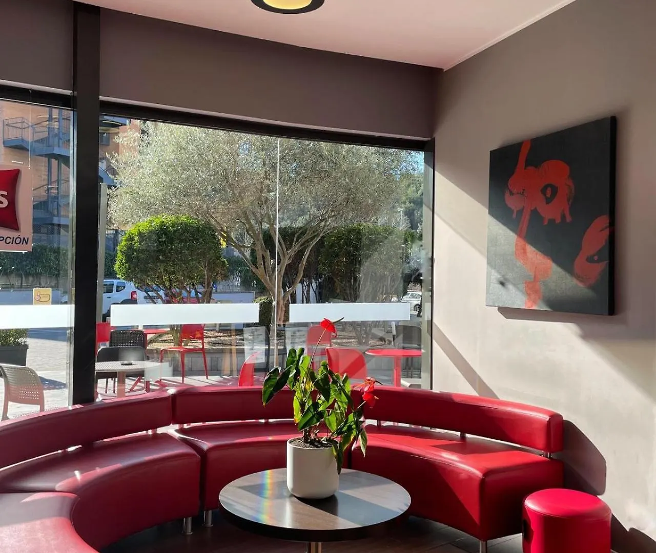 Ibis Girona Hotel